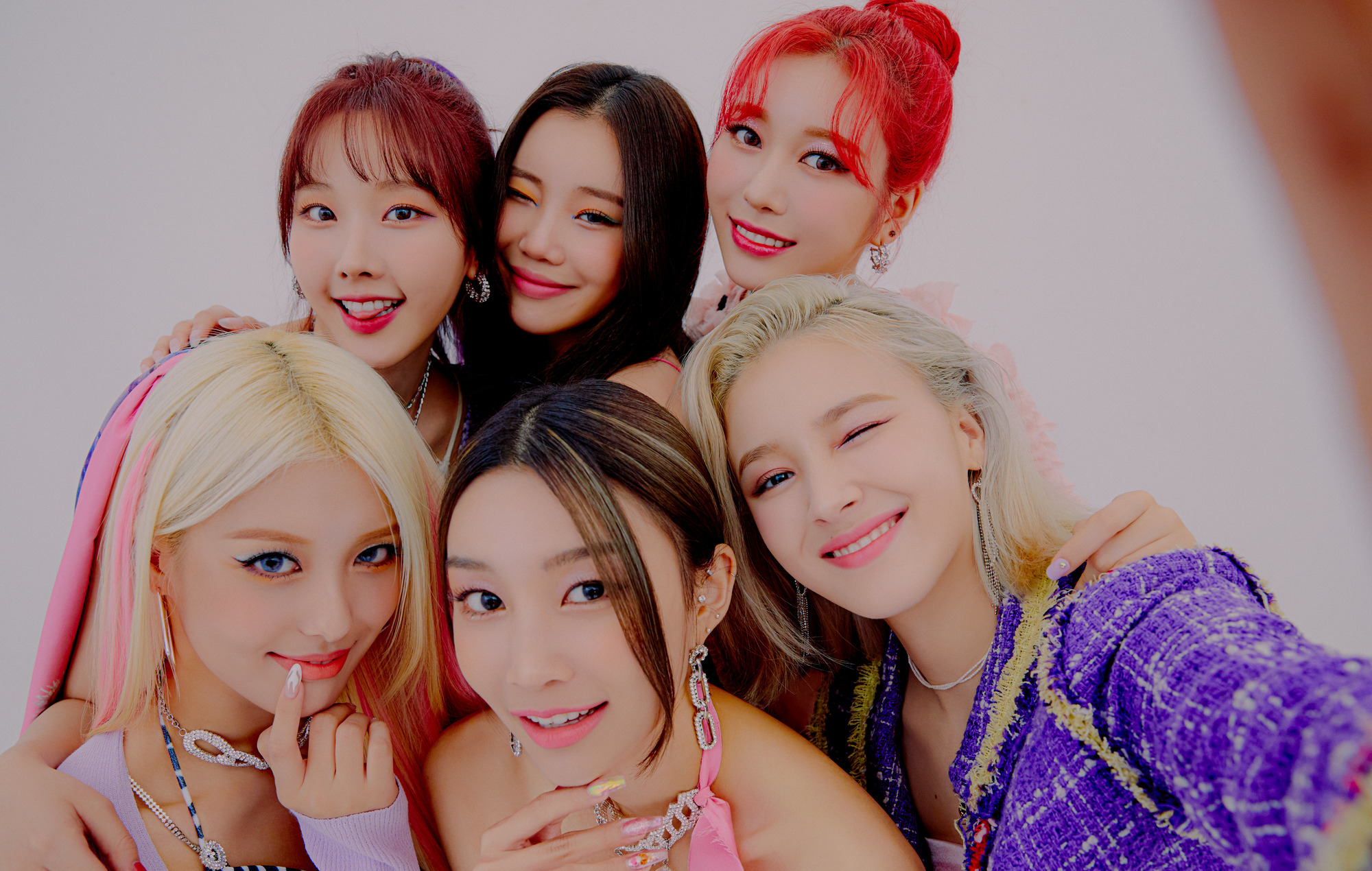 MOMOLAND